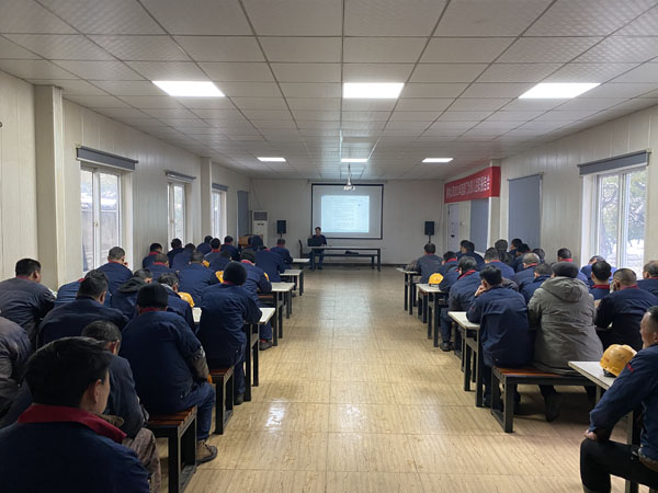 鋼構(gòu)公司開展節(jié)后復工安全教育培訓 鋼構(gòu)公司開展節(jié)后復工安全教育培訓