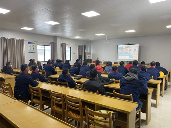 鋼構(gòu)公司開展節(jié)后復工安全教育培訓 鋼構(gòu)公司開展節(jié)后復工安全教育培訓